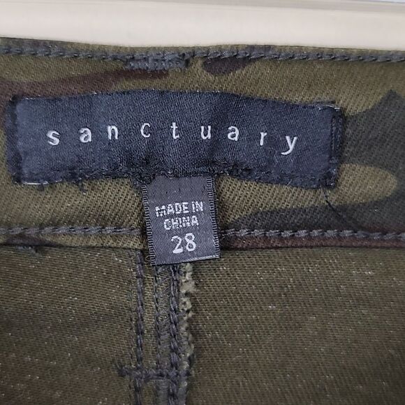 Sanctuary Camo Asymmetrical Frayed Hem Mini Skirt Size 28 - Picture 2 of 13